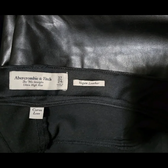 NWT Abercrombie Curve Love Vegan Leather ’90s Straight Pants Ultra High Rise - Picture 5 of 9